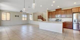 Gated community - 4 bedrooms - 3 baths Gallery 9