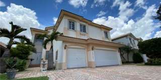 10747 NW 70th Terrace Gallery 1