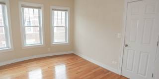5208-14 N. Damen / 2000-10 W. Foster Gallery 24