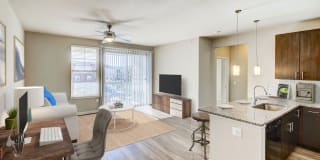 HiLine at Littleton Commons Gallery 20