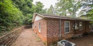 717 Bennett Street Gallery 4