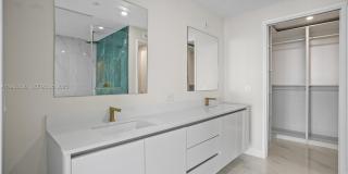 Island Bay Gallery 31