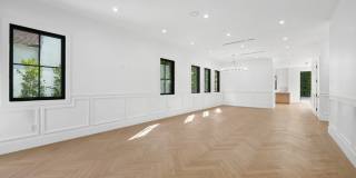 4539 Longridge Avenue Gallery 3