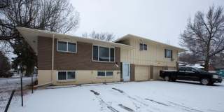 Students Welcome! Great Location! Gallery 1