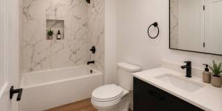 1539 N Wells Street Gallery 7