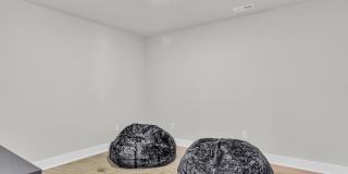 402 Triton Lane Gallery 21