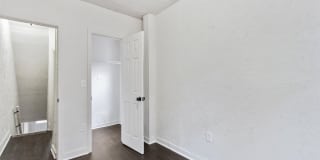 Bright 2 Bedroom, 1.5 Bath Home in Allison Hill! Gallery 10