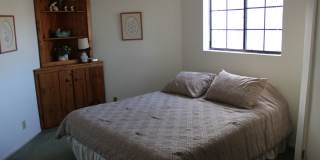 Riverfront 4 Bedroom Vacation Home Includes utiliities Gallery 11