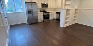 1337 Oak Street Gallery 1