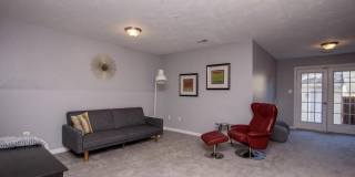 8800 COMMUNITY SQUARE Lane Gallery 25