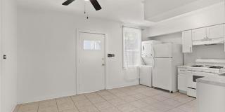 2133 S CARROLLTON Avenue Gallery 4