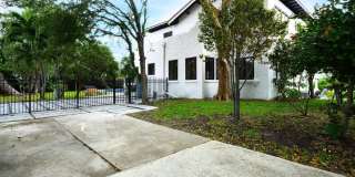 1629 S Lakeside Drive Gallery 27