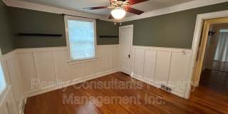 2461 Lyndhurst Avenue Gallery 84