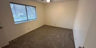 Cozy 2 Bedroom unit with community pool! Gallery 15