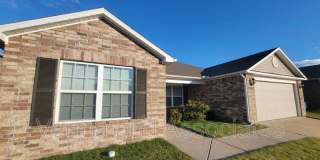 905 SW Loudon Dr Gallery 1