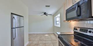 1 Bedroom Beachfront Condo, Steps away from Beach Access! Gallery 16