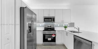 2425 SE 28TH DR Gallery 21