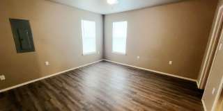 3 bedroom 2 bath home Gallery 11
