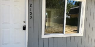 2100 Southeast Jefferson Street - 2100 Gallery 1