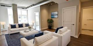 3833 N Broadway 3833 N Broadway Gallery 1