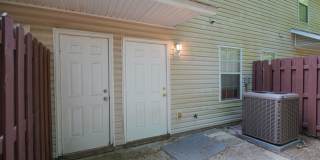 3 Bed / 3 Bath Condo in NW Gallery 22