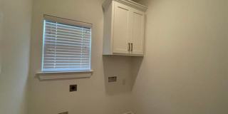 3 Bedroom With a Bonus Room In Central School District! Gallery 14