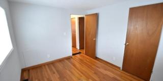 2686-2688 Hibbert Avenue Gallery 16