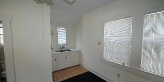 423 W Huisache Gallery 9