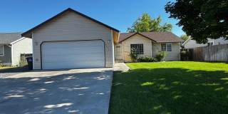 Fully Renovated Home in Crossroad Neighborhood! Gallery 1