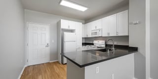 K Street Flats - Student Housing Gallery 1