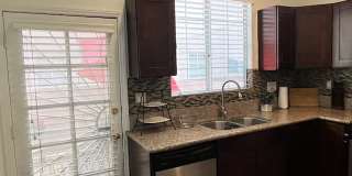 408 W Queen St Gallery 10