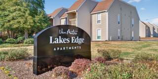 Lakes Edge Gallery 21