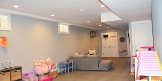 78 Orchard Avenue Gallery 25