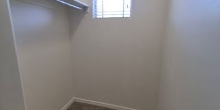 Remodeled 3 Bed / 2.5 Bath Townhome in Great Location Gallery 23