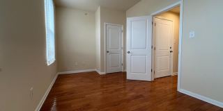 1516 W DIAMOND ST #D Gallery 6