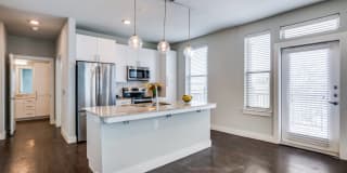 The Canal Gallery 22