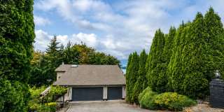 NW Contemporary Home w/ Mid-Modern Character Gallery 1