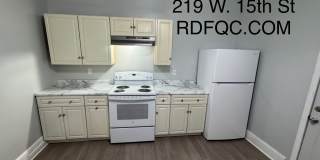 219 w 15th Large 3 Bedroom House - Central Davenport Gallery 5