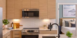 Aventon Lake Conway Gallery 3