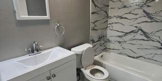 ** COMPLETELY REMODELD UNFURNISHED 2/1 DUPLEX AVAILABLE FOR MOVE-IN NOW  2024  ** ONE SMALL DOG FRIENDLY ** Gallery 8