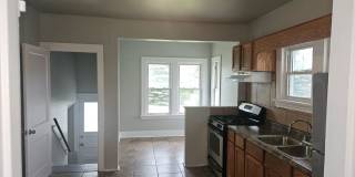 Beautiful and spacious 5 Bedroom 1.5 Bath House in Lansing, IL MUST SEE Gallery 4