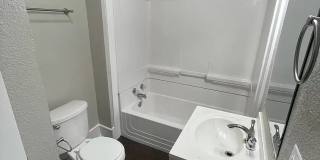 1521 Pine Avenue Gallery 11