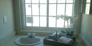 Cozy 2 Bedroom Townhome in West Fort Collins Gallery 1