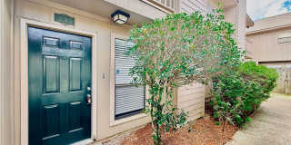 2 Bedroom Townhouse located off Bluebonnet Gallery 1