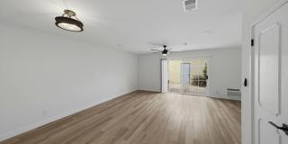 Charming 2-Bedroom Townhouse for Rent in Huntington Beach! Gallery 3