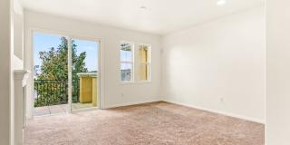 Spacious 3-Bedroom Dublin Townhome with Private Balcony & Fireplace Gallery 10