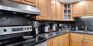 1351 NE Miami Gardens Dr Gallery 11