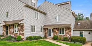 302 Pinebrooke Cir Gallery 1