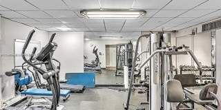 2450 NE 135th St Gallery 9