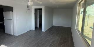 909 West Milton Street Gallery 13